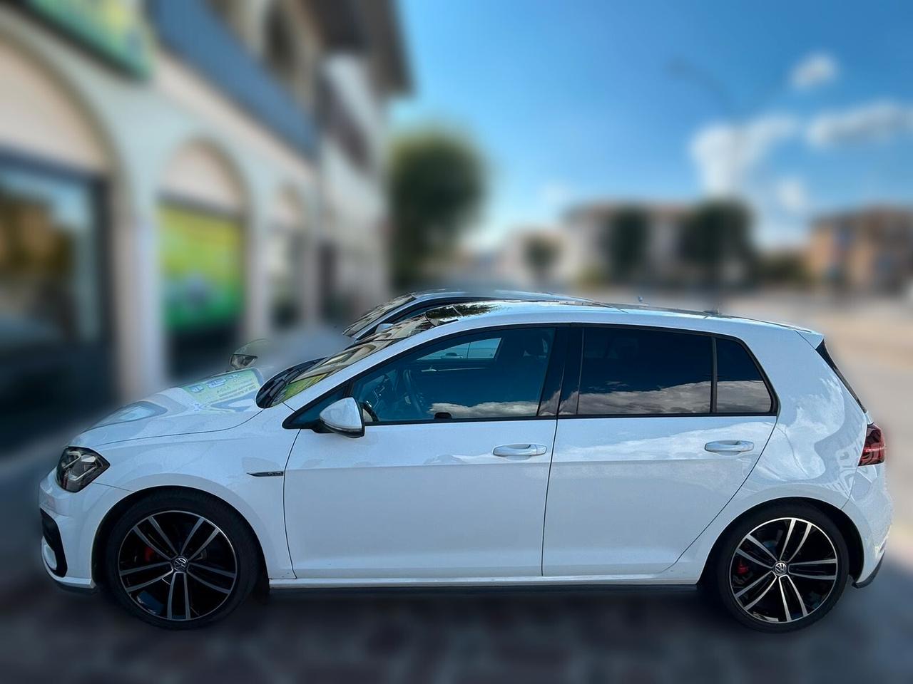 Volkswagen Golf 5p 2.0 tdi Gtd 184cv dsg