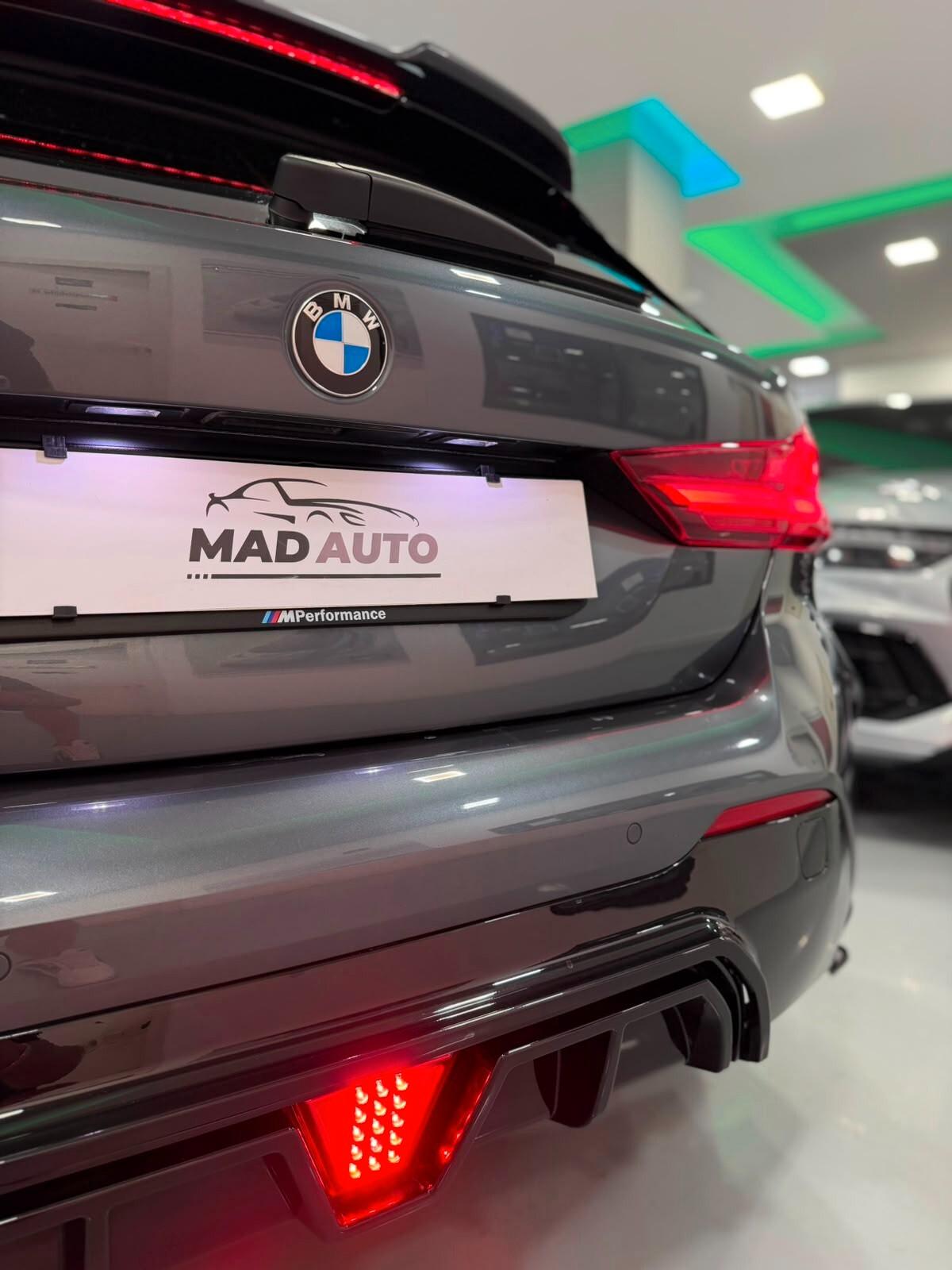 Bmw 116 116d 5p. Msport
