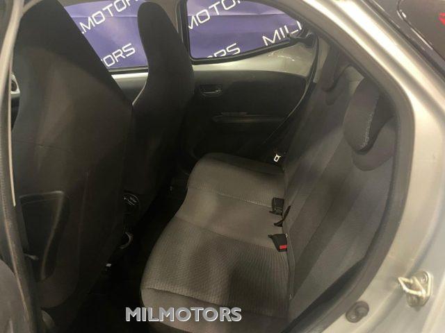 TOYOTA Aygo Connect 1.0 VVT-i 72 CV 5 porte x-play MMT