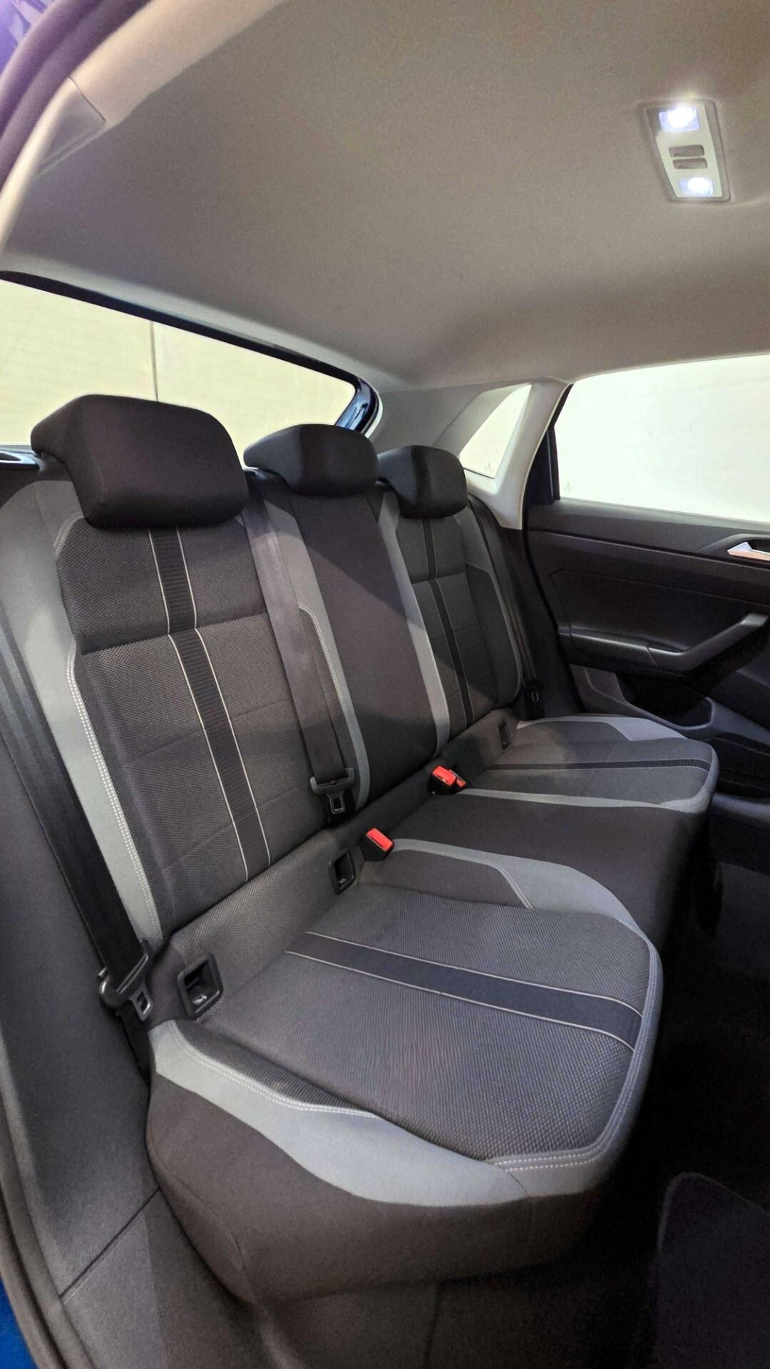 Volkswagen Polo VI 5p 1.6 TDI Highline 95cv R-line