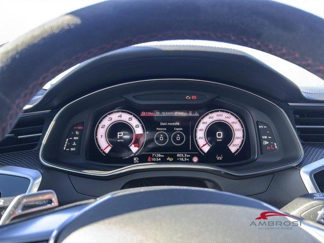 AUDI RS6 4.0 mhev performance quattro tiptronic