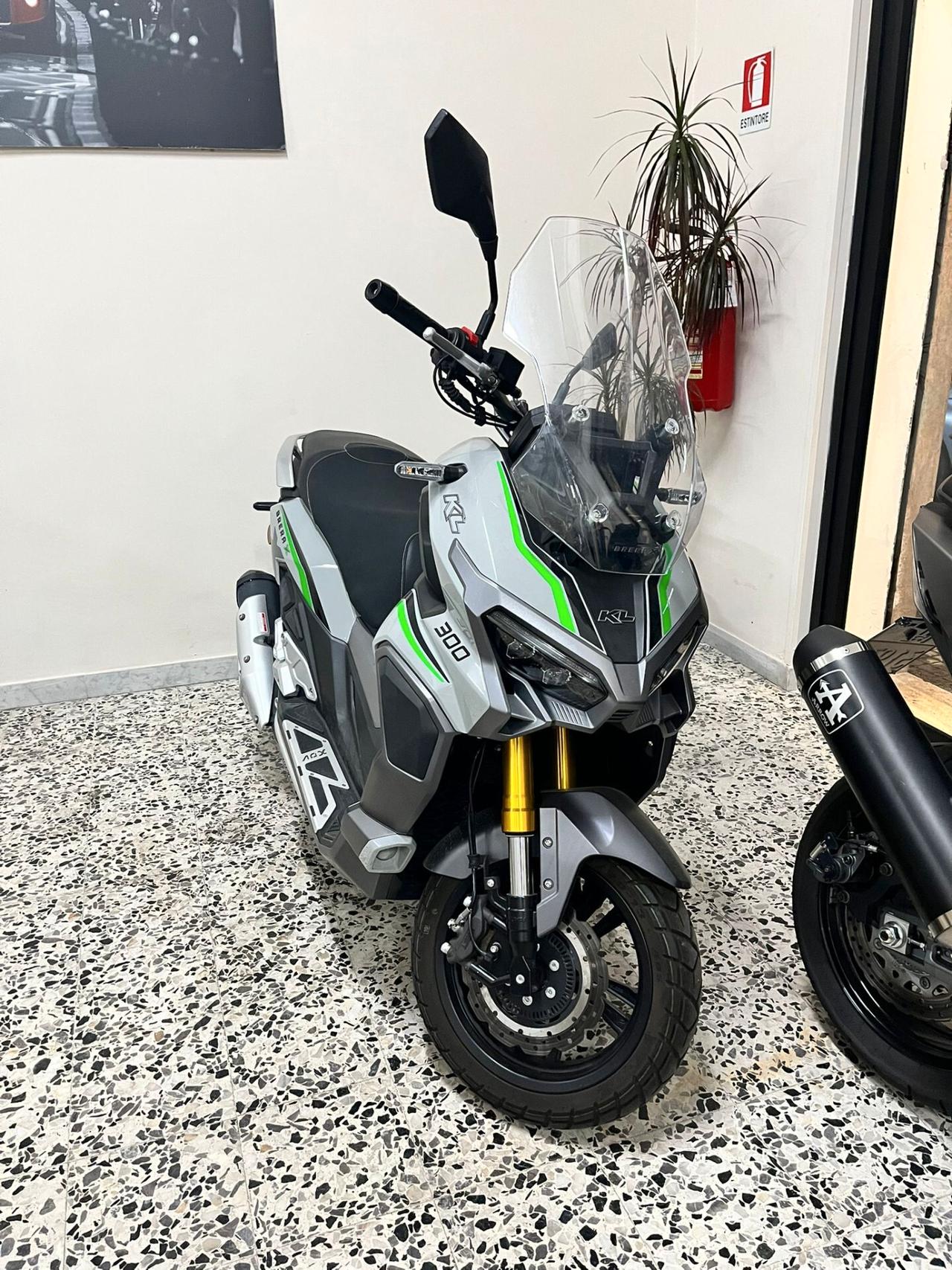 Kl Brera 300