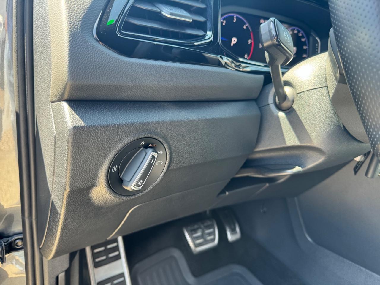 Volkswagen T-Roc 2.0 TDI SCR 150 CV DSG R-Line