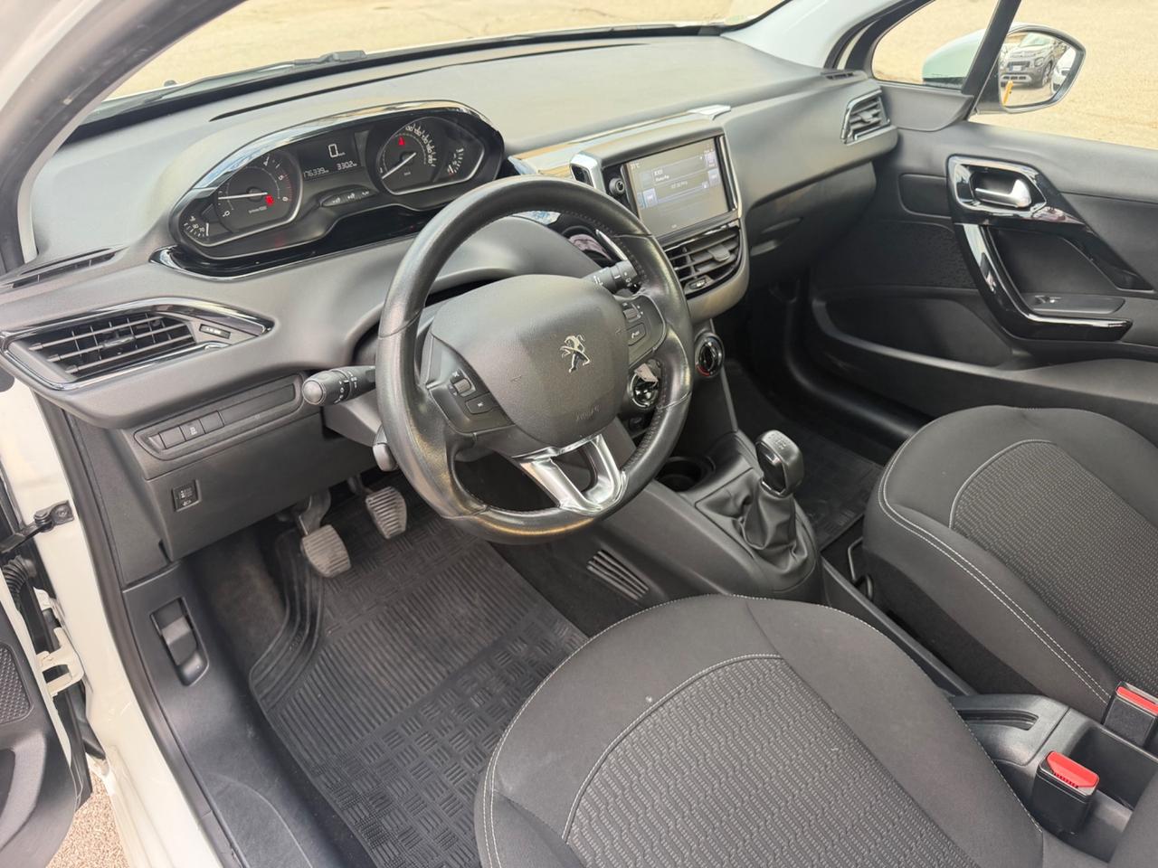 Peugeot 208 1.6 diesel 75 cv 2017
