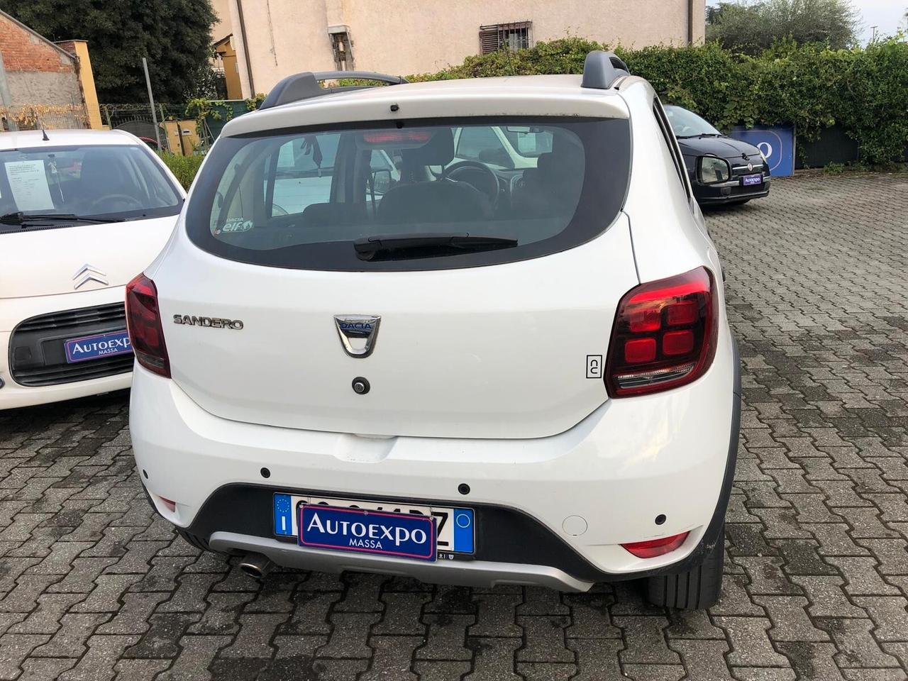 Dacia Sandero Stepway 0.9 TCe 90 CV NAVIGATORE/SENSORI PARCHEGGIO/TOUCHSCREEN GARANZIA 12 MESI RINNOVABILE FINO A 60 MESI!!!
