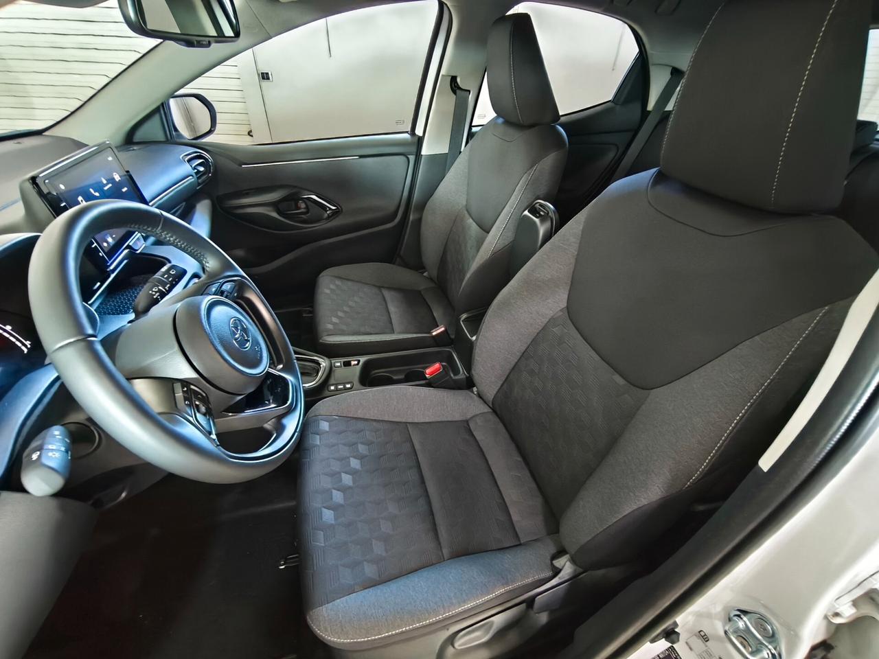 Toyota Yaris 1.5 Hybrid 5 porte Trend