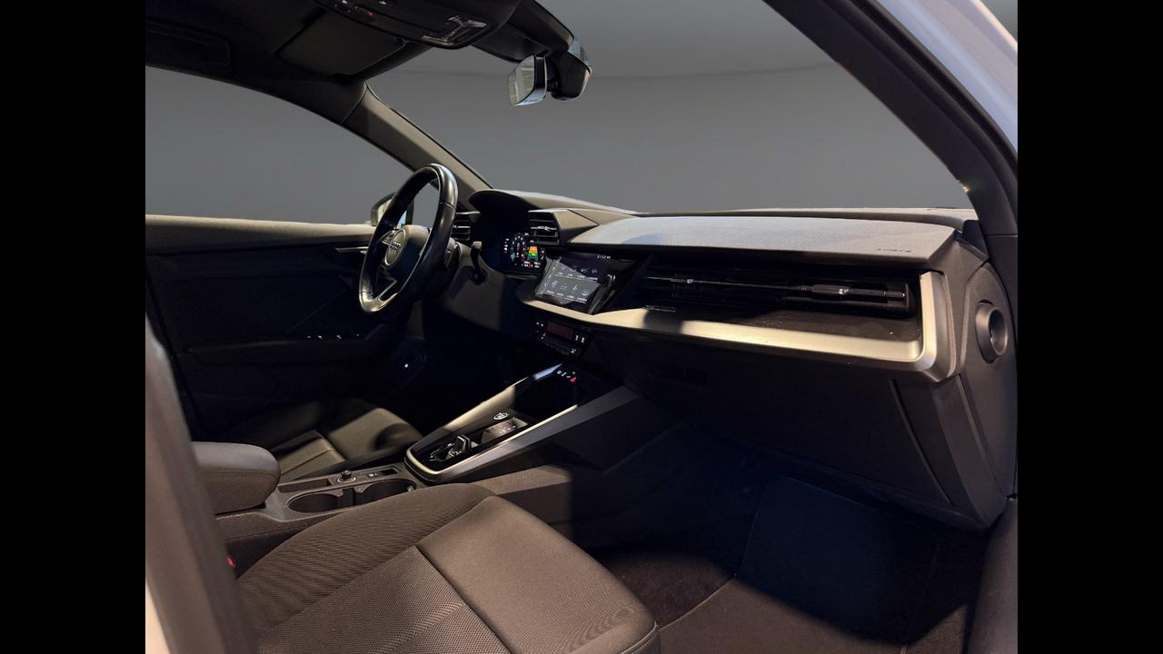 Audi A3 SPORTBACK 40 TFSI E S TRONIC