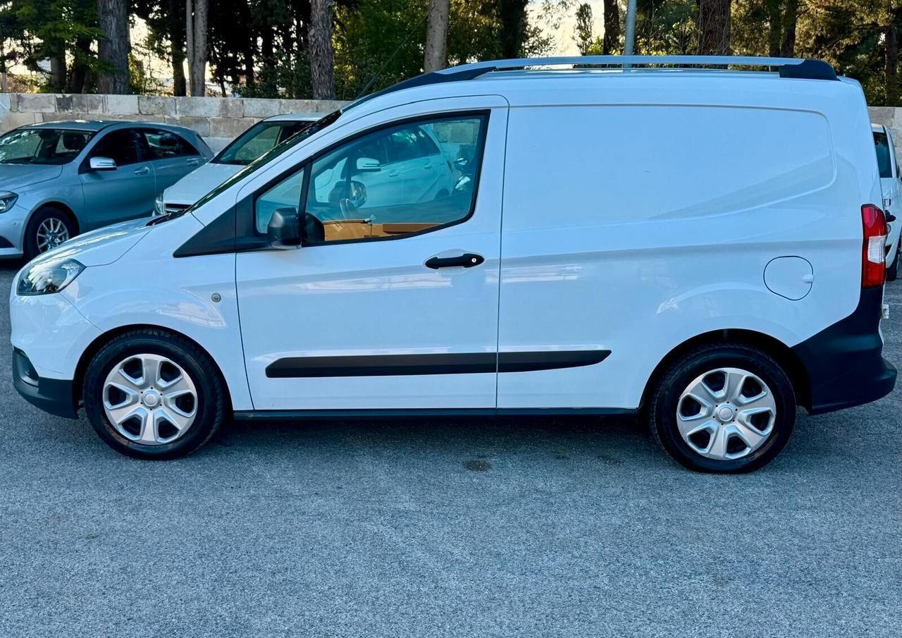Ford Transit Courier 1.0 EcoBoost 100CV Trend