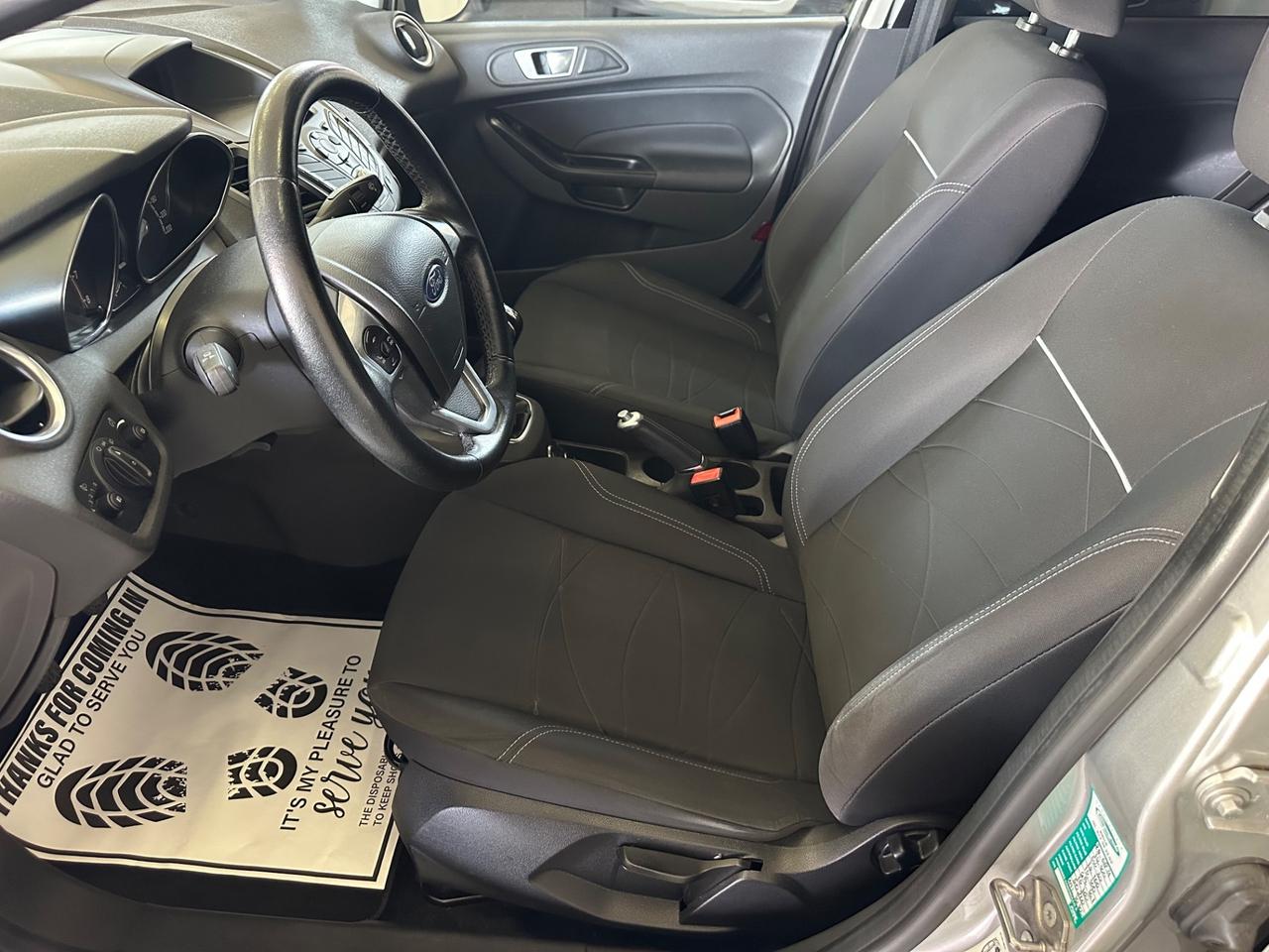 Ford Fiesta 1.4 5 porte Bz.- GPL Black & White Edition Ok Neopatentati