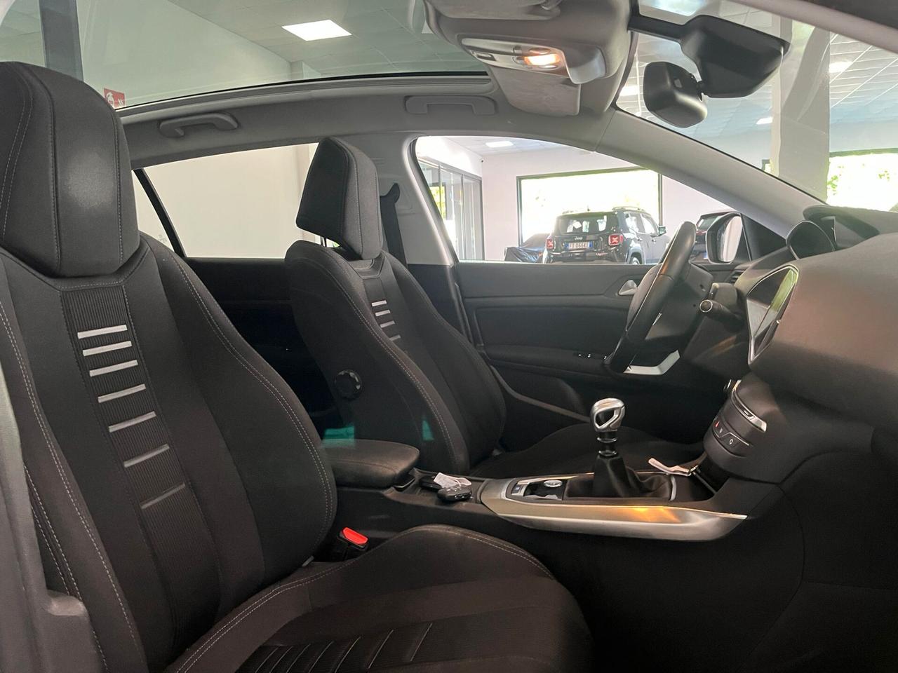 Peugeot 308 PureTech Turbo 130 S&S Allure