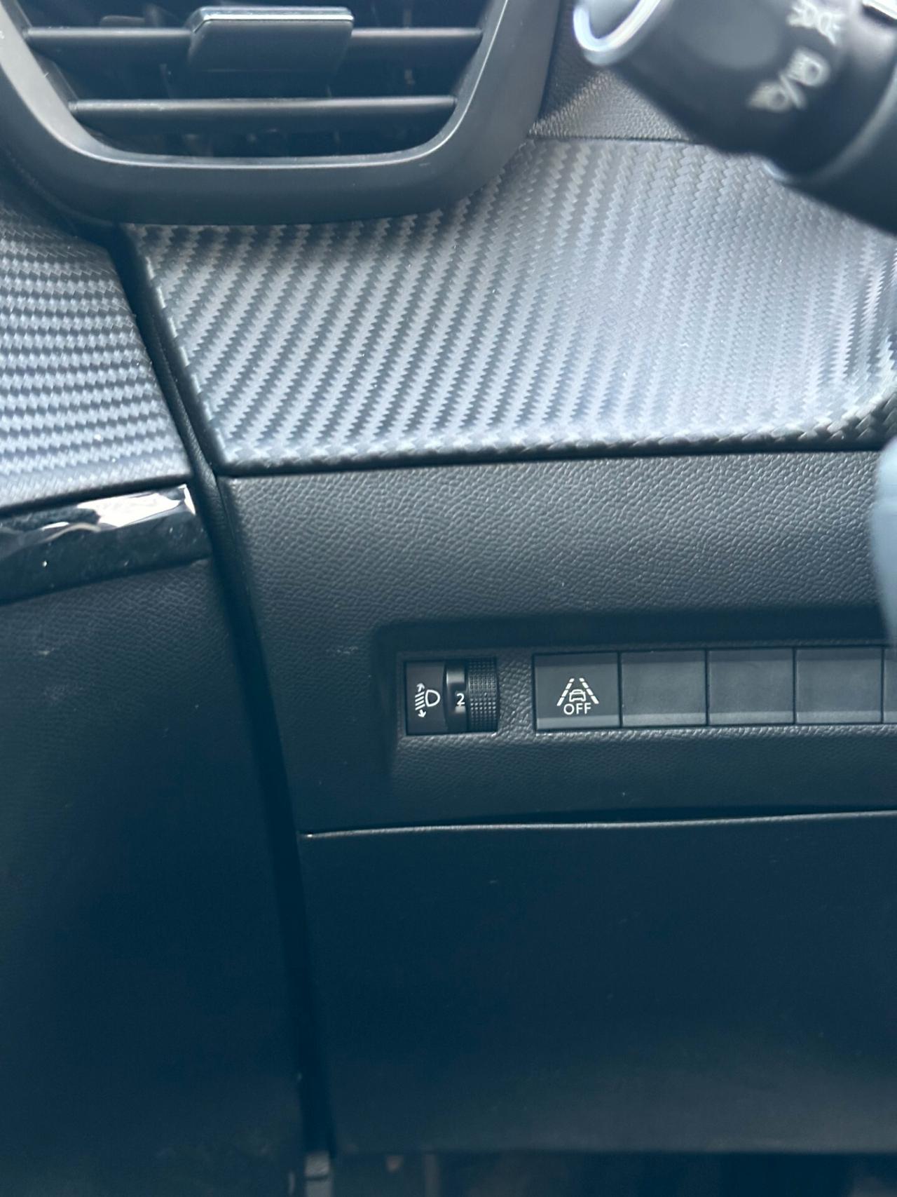 Peugeot 208 BlueHDi 100 S&S 5 porte Allure