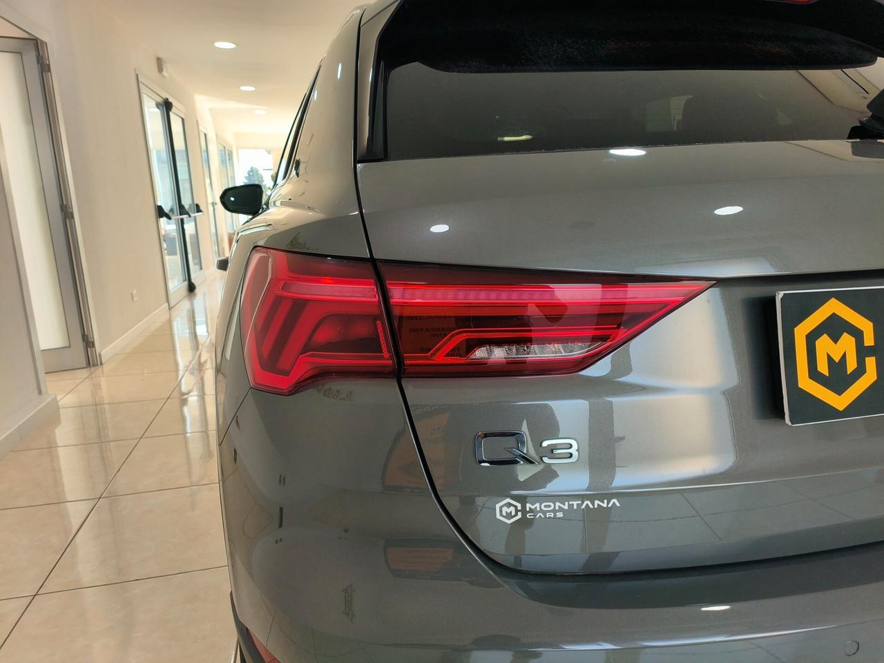 Audi Q3 35 TDI S tronic Business