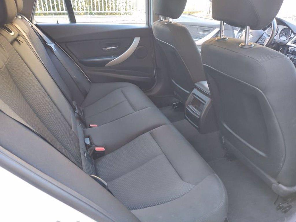 BMW 320d touring business advantage del 2017