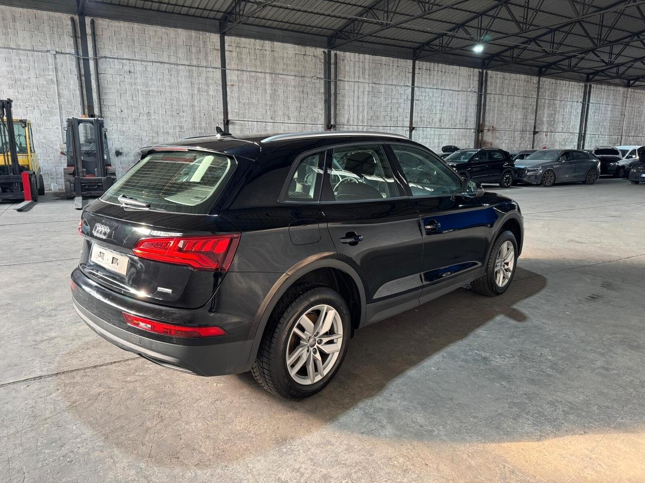 Audi Q5 50 2.0 tfsi e Business quattro 299cv s-tronic