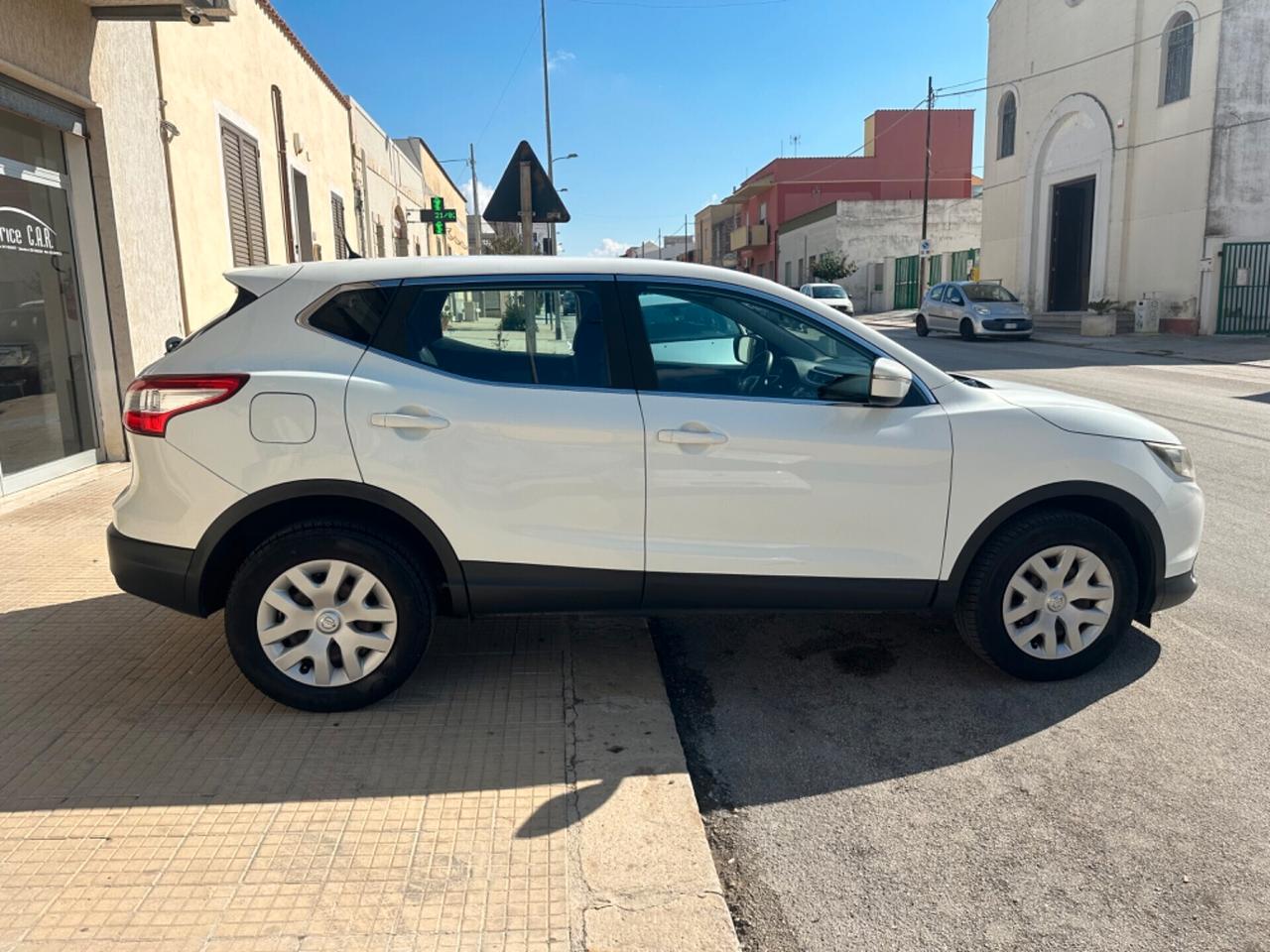 Nissan Qashqai 1.5 dCi DPF Tekna