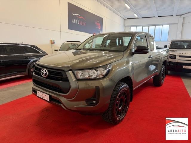 TOYOTA Hilux 2.4 d-4d C&C 4x4 Comfort GANCIO TRAINO