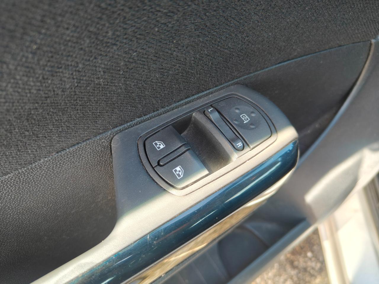 Opel Corsa 1.2 3p Club KM135000