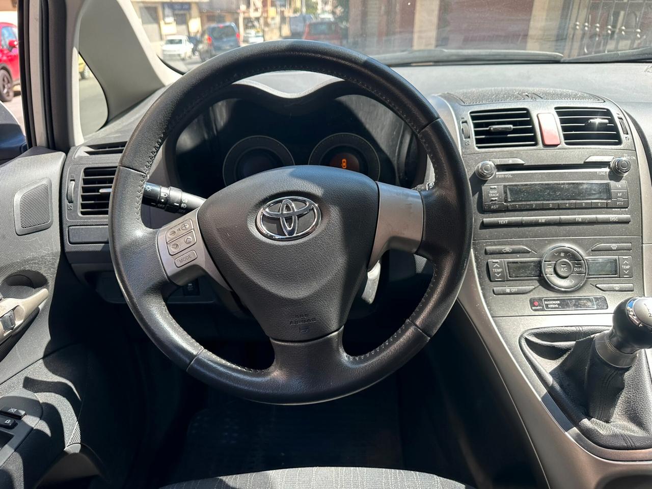 Toyota Auris 1.4 D-4D 5 porte Sol