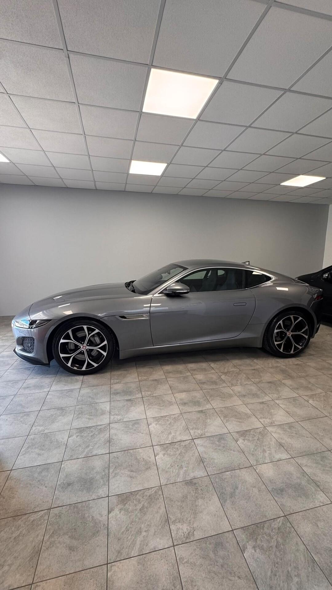 Jaguar F-Type 2.0 aut. Coupé R-Dynamic Black