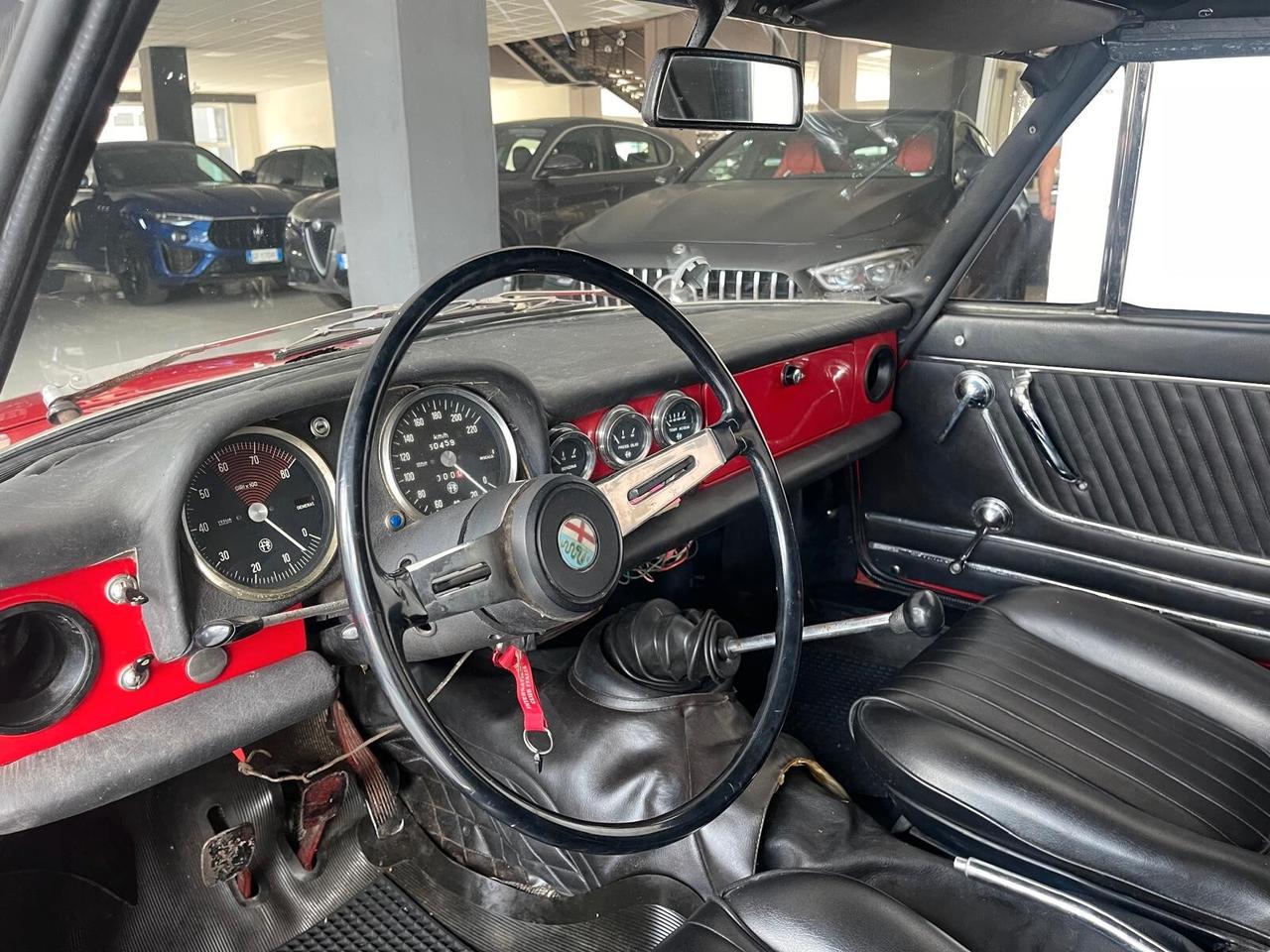 Alfa Romeo Spider duetto osso di seppia