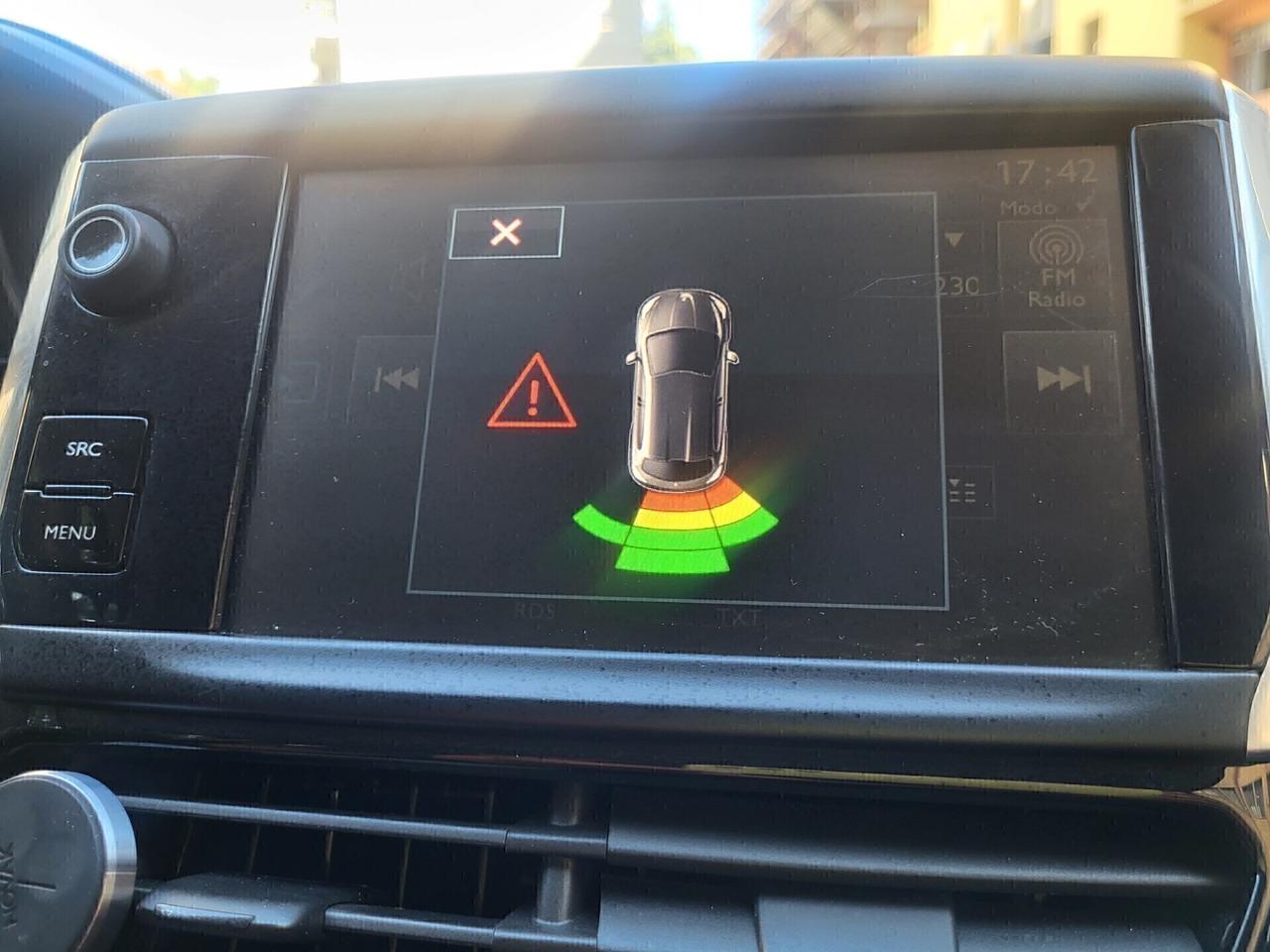 PEUGEOT 208-1,2 GPL-UNICA PROPRIET-3 REVISIONI