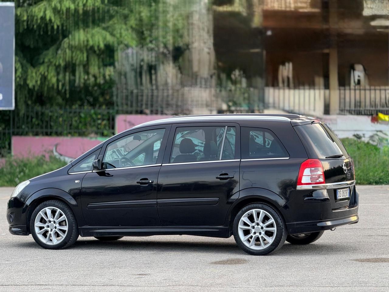 Opel Zafira 1.9 diesel Cosmo