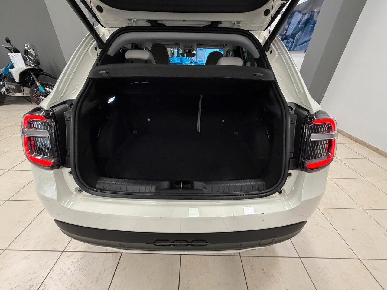 Fiat 600 Hybrid 100 CV DCT MHEV La Prima 230 al mese