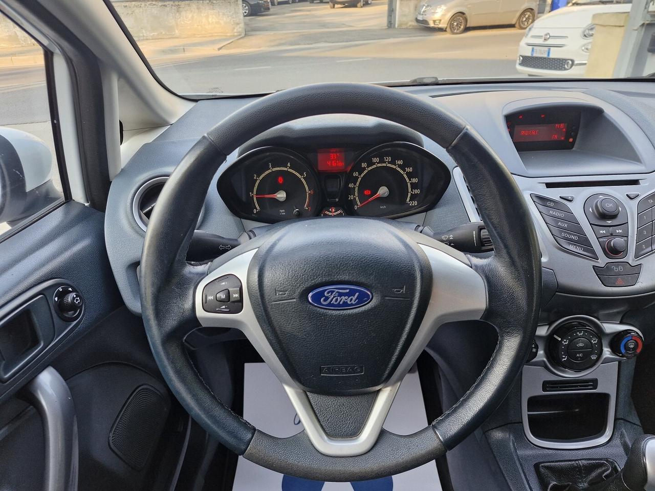 FORD FIESTA 1.4 BENZINA GPL CASA MADRE TITANIUM