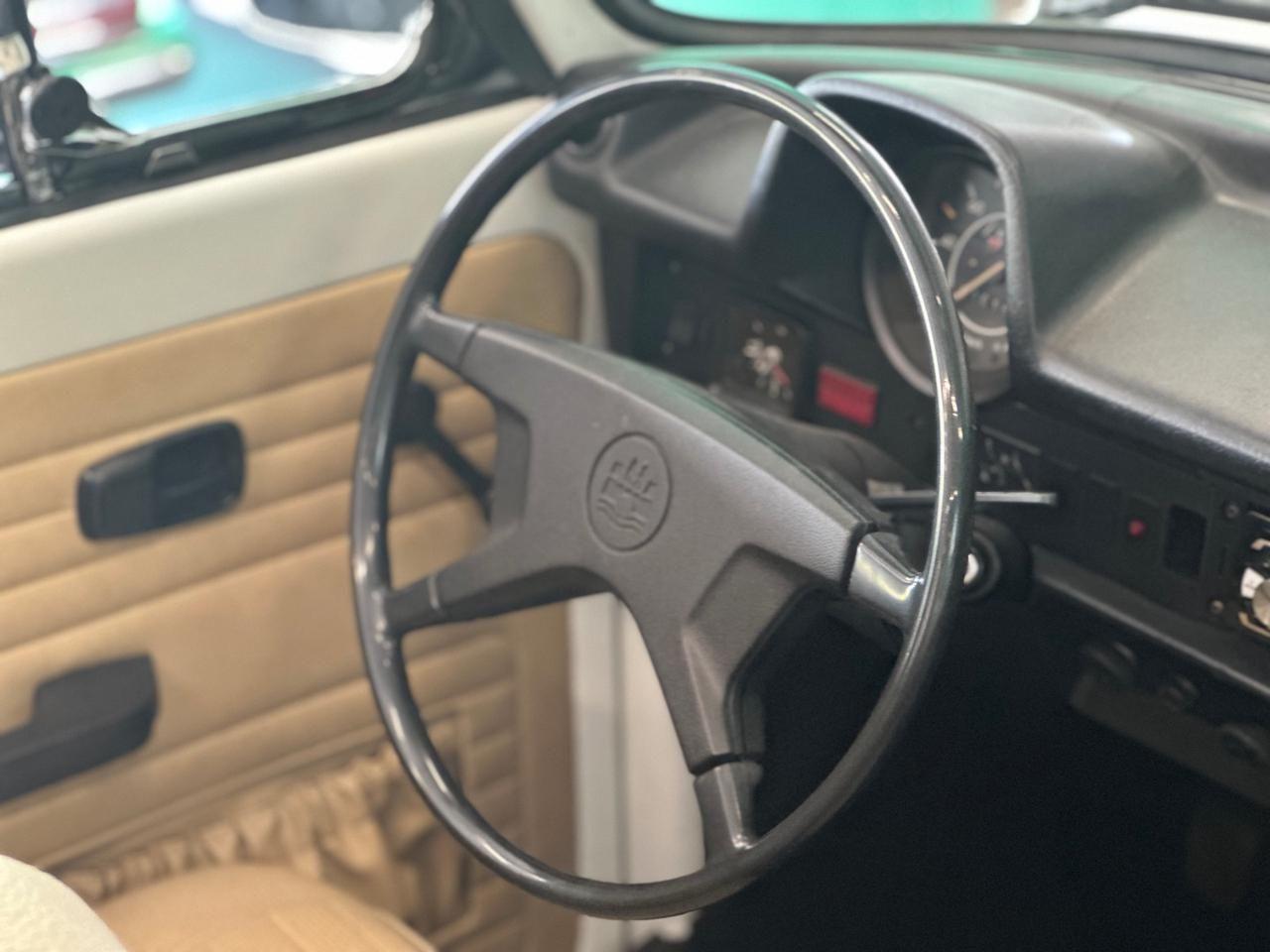 VOLKSWAGEN Maggiolino Cabrio*Completamente restaurata