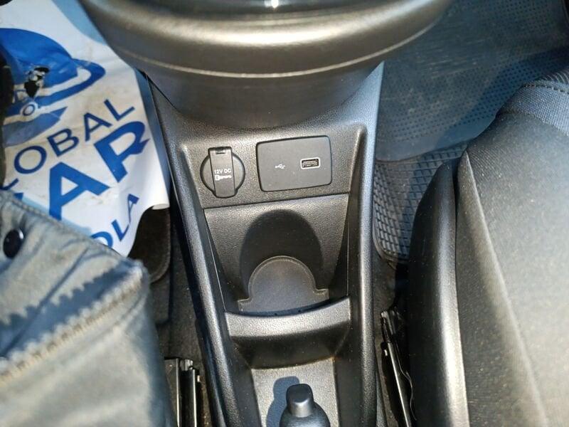 Lancia Ypsilon Ypsilon 1.0 FireFly 5 porte S&S Hybrid Ecochic Silver