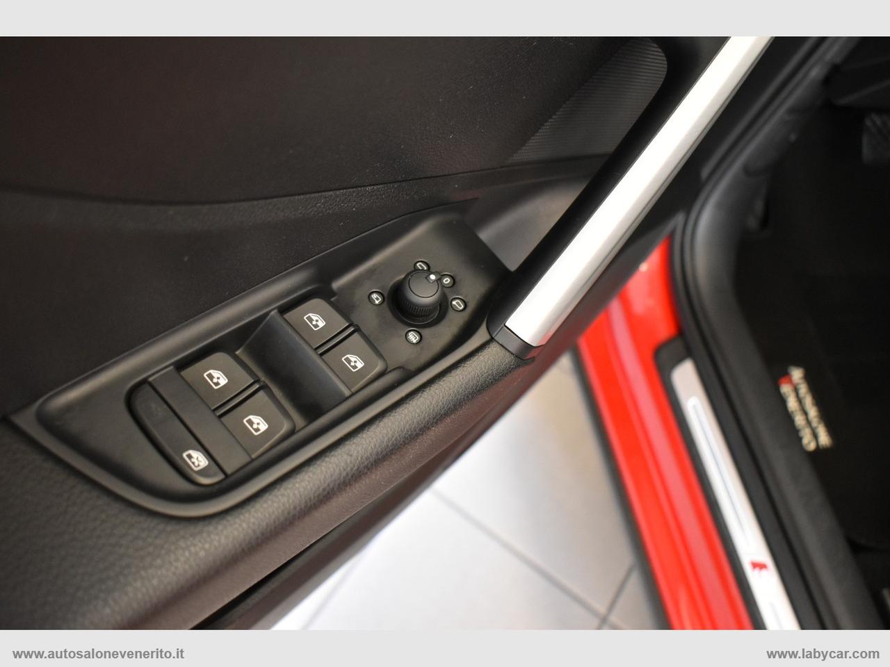 AUDI Q2 30 TDI S tronic Identity Black