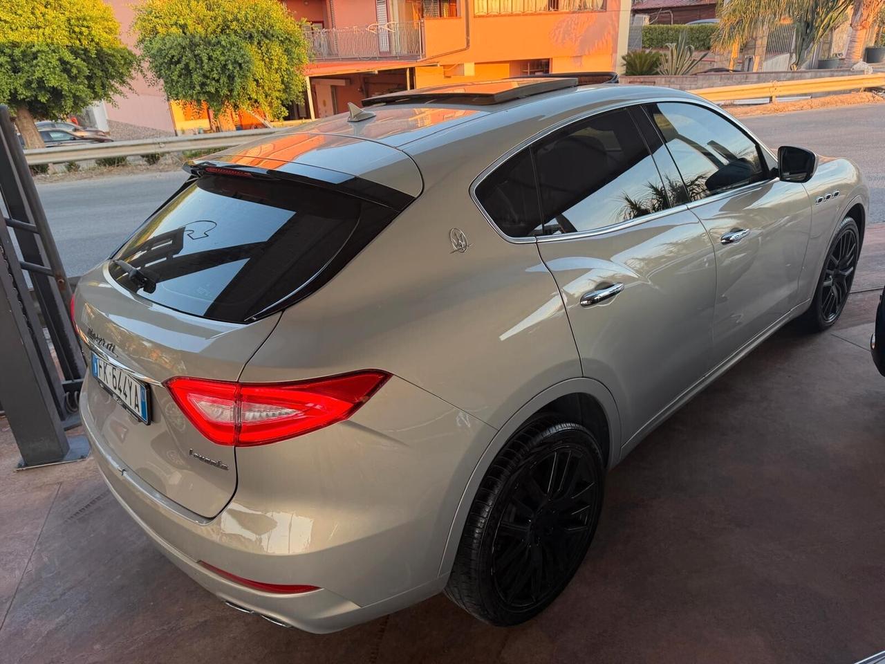 Maserati Levante V6 Diesel 275 CV AWD Gransport