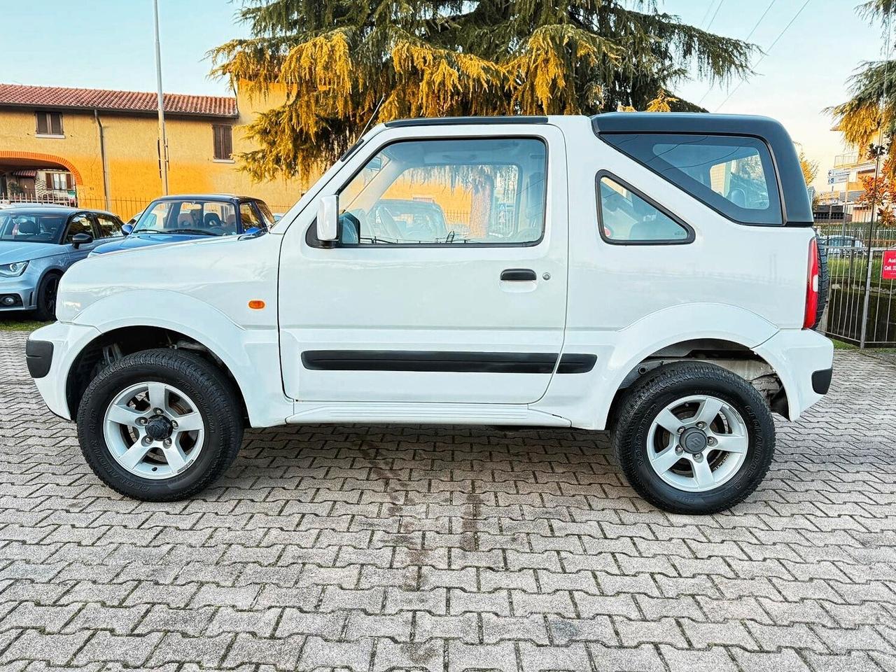 Suzuki Jimny 1.3i 16V cat Cabrio 4WD JLX OK NEOPATENTATI