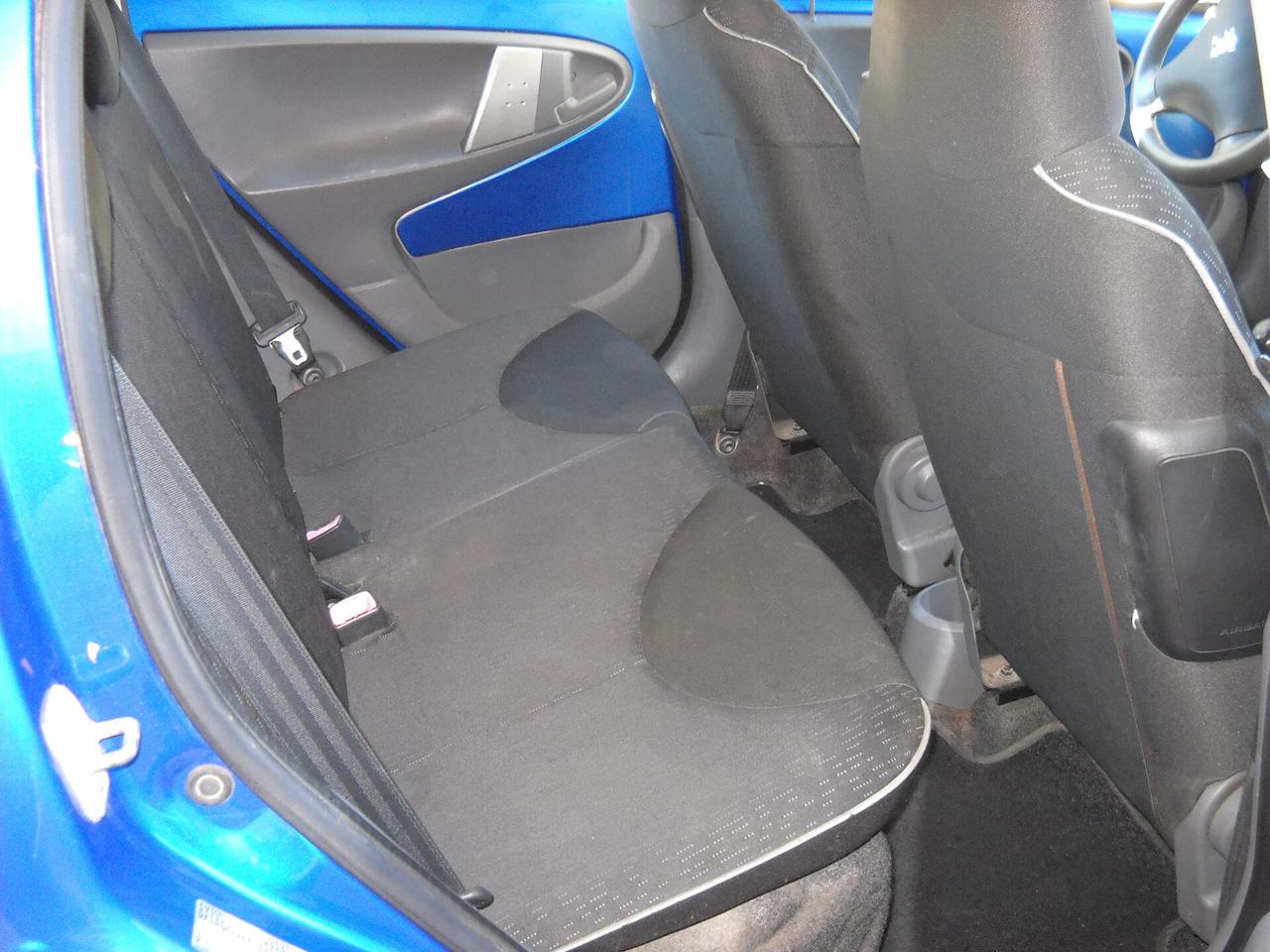 Peugeot 107 1.0 68CV 5p. Desir