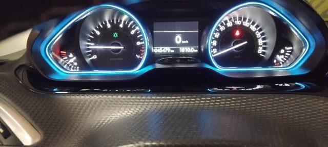 PEUGEOT 2008 1.2 PureTech 82 Allure