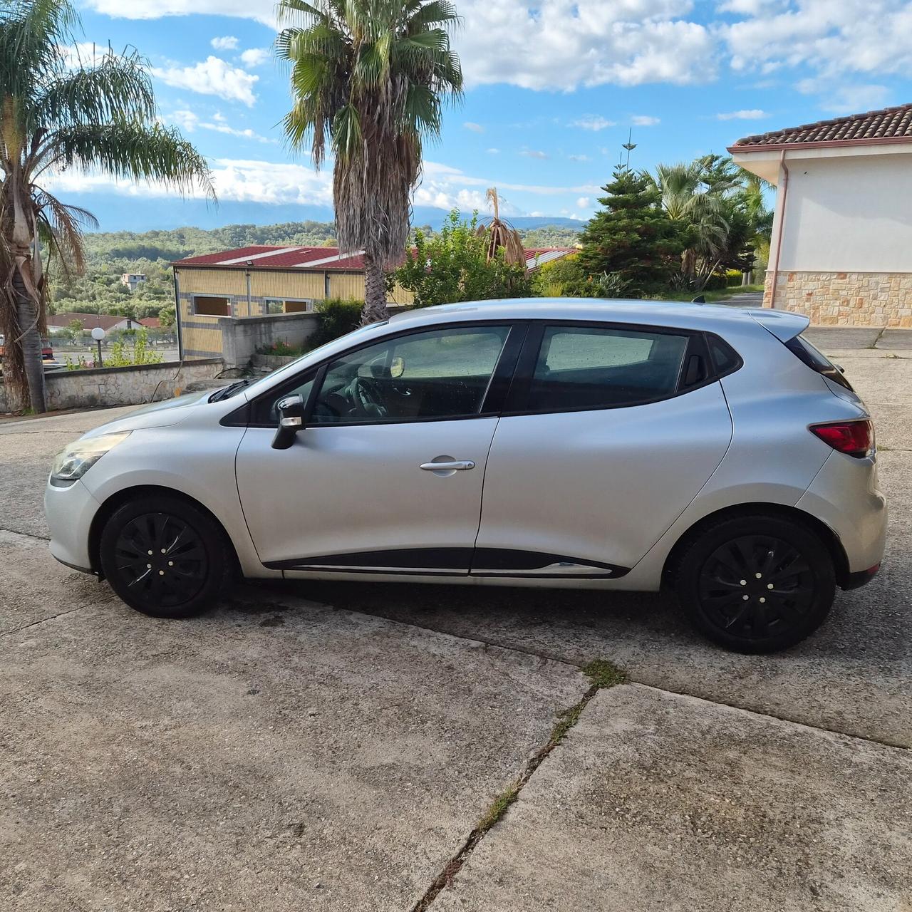 Renault Clio 1.5 dCi 8V 75CV 5 porte Costume National