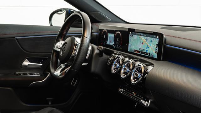 MERCEDES-BENZ CLA 200 d Shooting Brake Premium UNIPRO