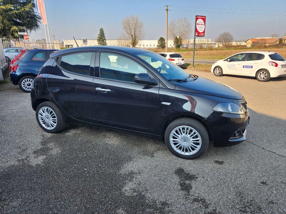 LANCIA Ypsilon 1.2 69 CV Gold