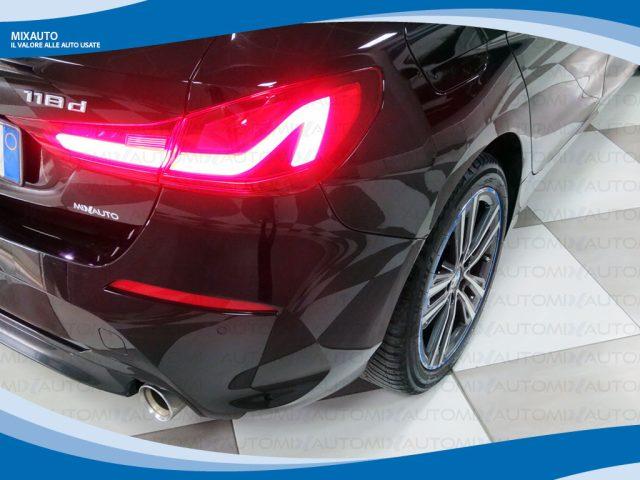 BMW 118 D 5 Porte Sport AUT EU6