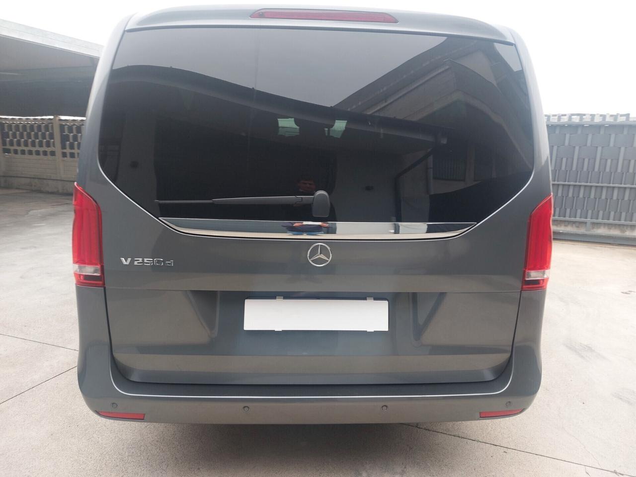 Mercedes-benz V 250 d Automatic Premium Long