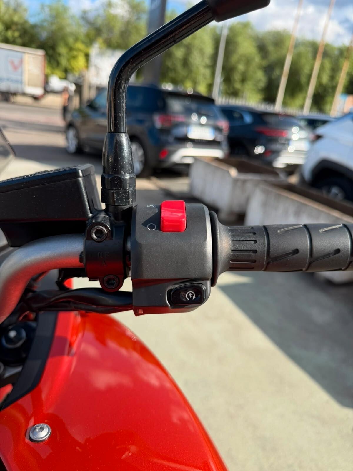 KAWASAKI VERSYS 650 – 15.000 KM - PATENTE A2