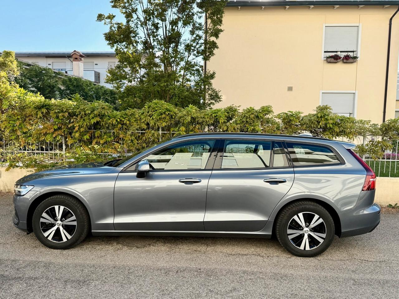 Volvo V60 2.0 d3 Business geartronic 150cv TAGLIANDI CERTIFICATI VOLVO