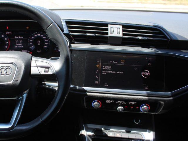 AUDI Q3 35 TFSI Business