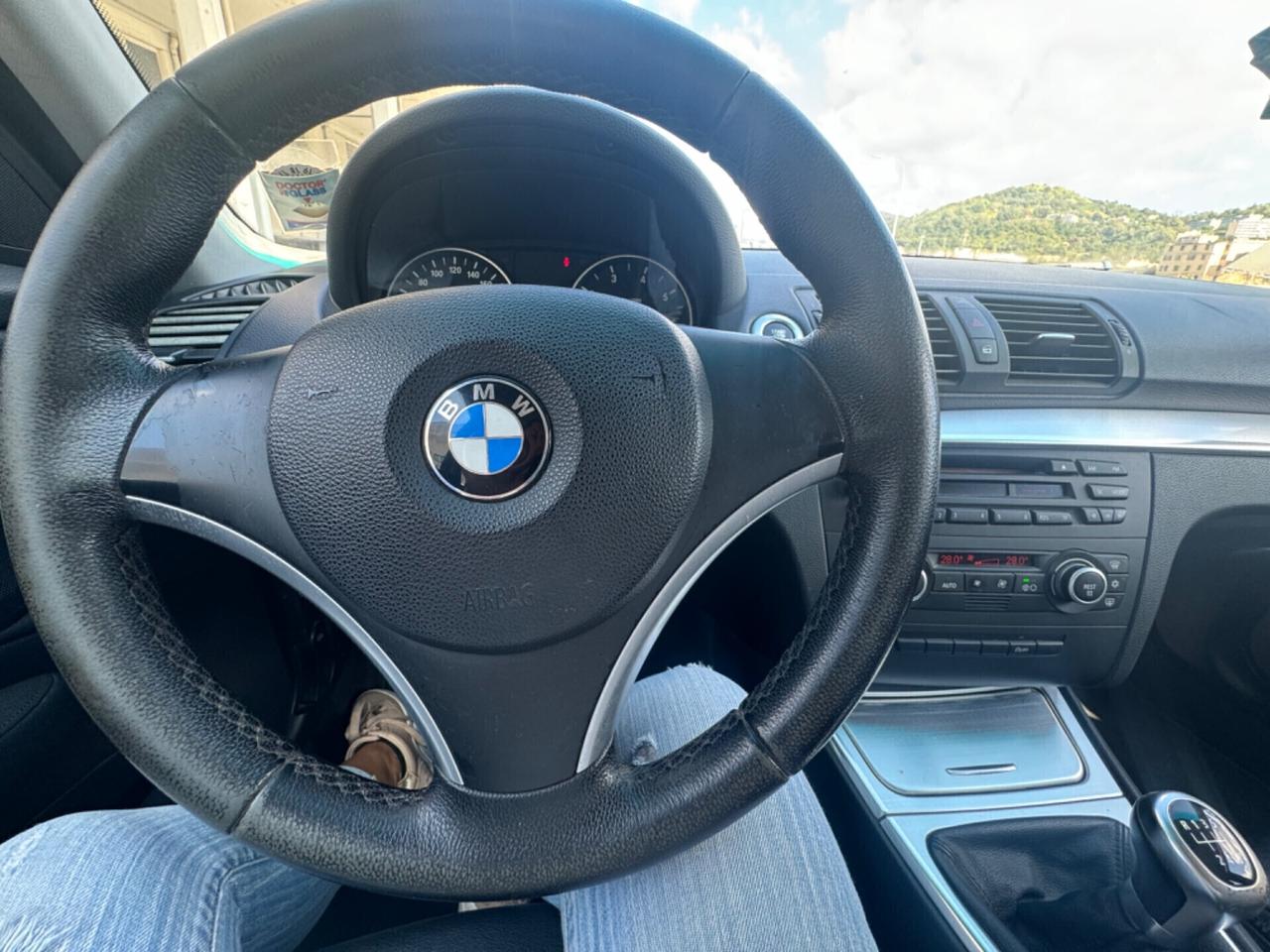 Bmw 116 5P. Futura 122 CV 2008 pelle Pak m