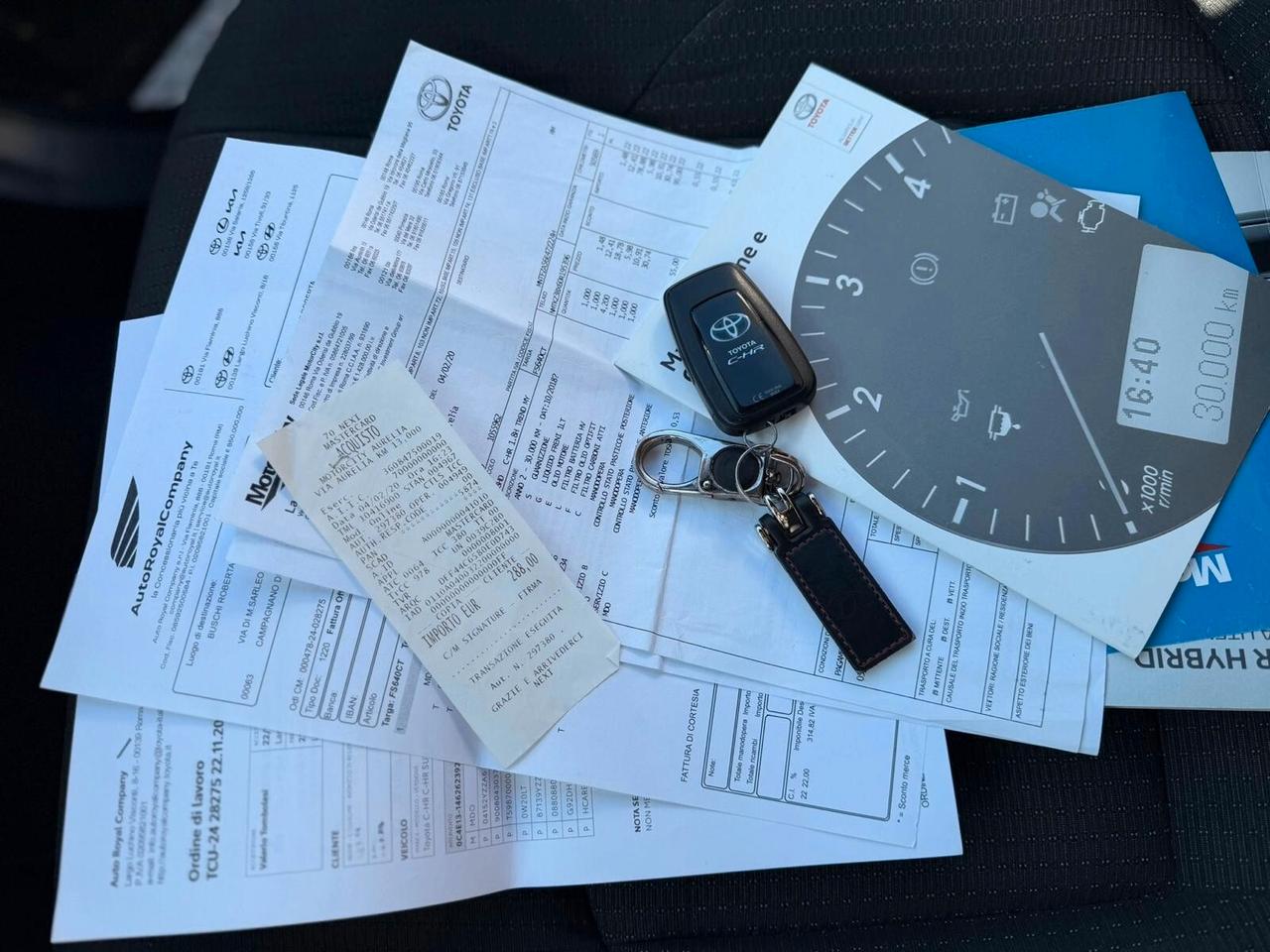 Toyota C-HR 1.8 Hybrid E-CVT Trend