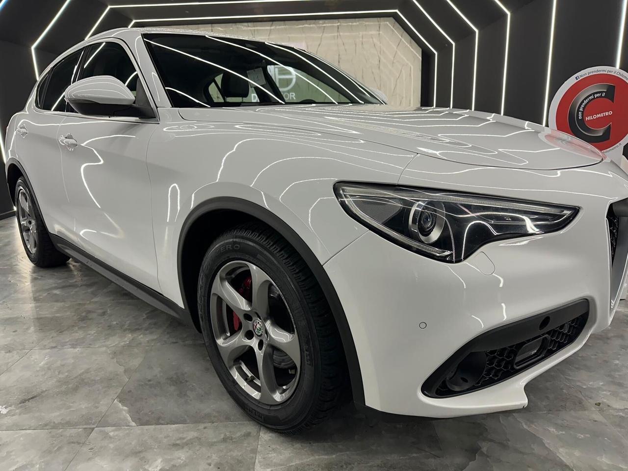 Alfa Romeo Stelvio 2.2 Turbodiesel 180 CV AT8 RWD Super