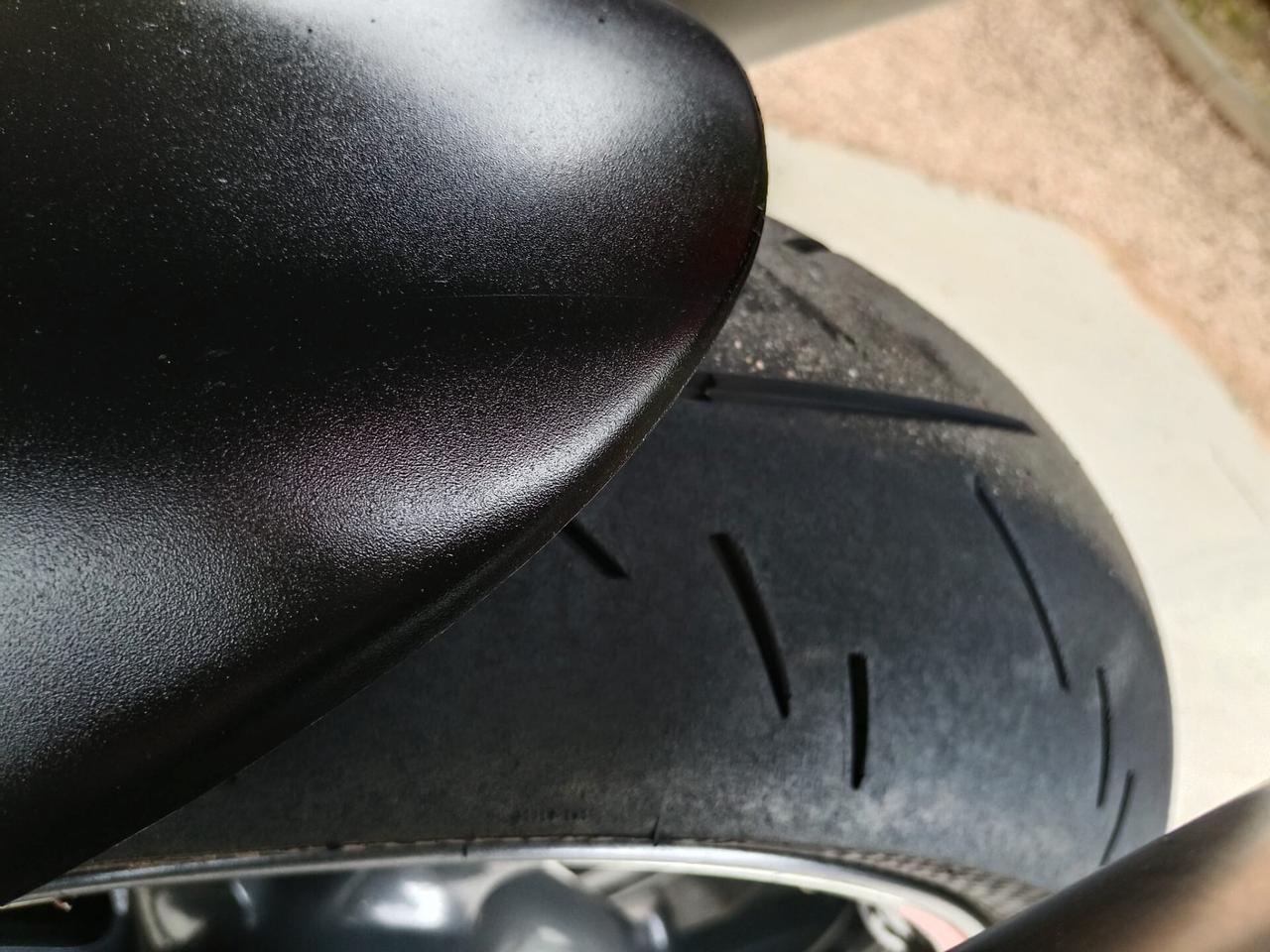 Aprilia RSV 1000