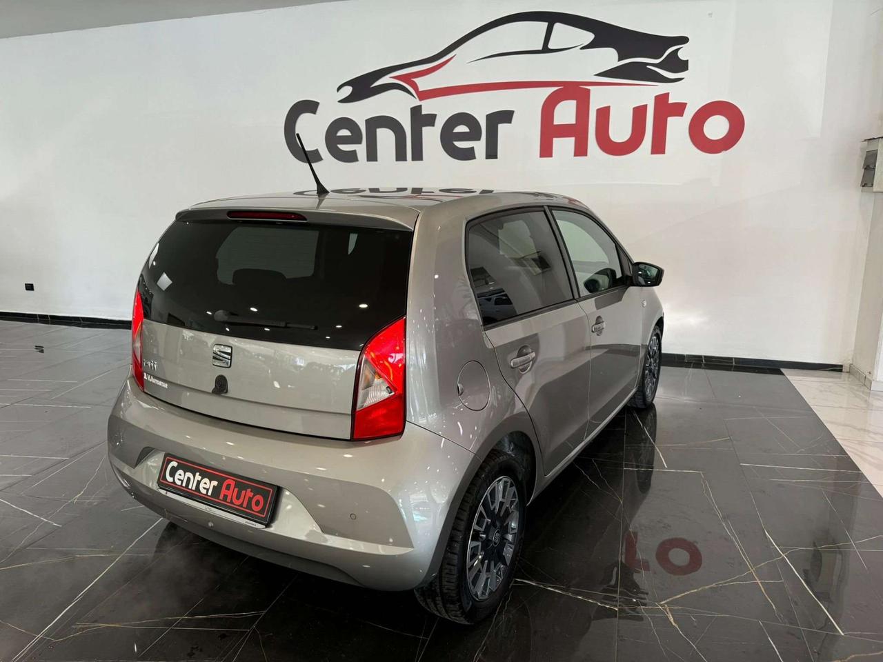 SEAT Mii Mii 5p 1.0 Style s/radio 60cv