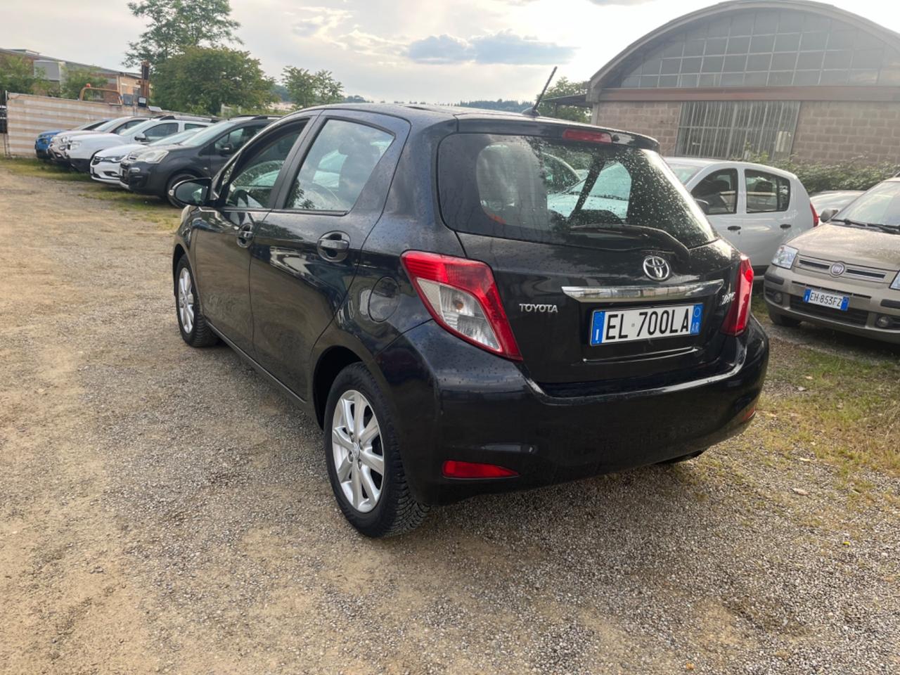 Toyota Yaris 1.0 5 porte Lounge 2012