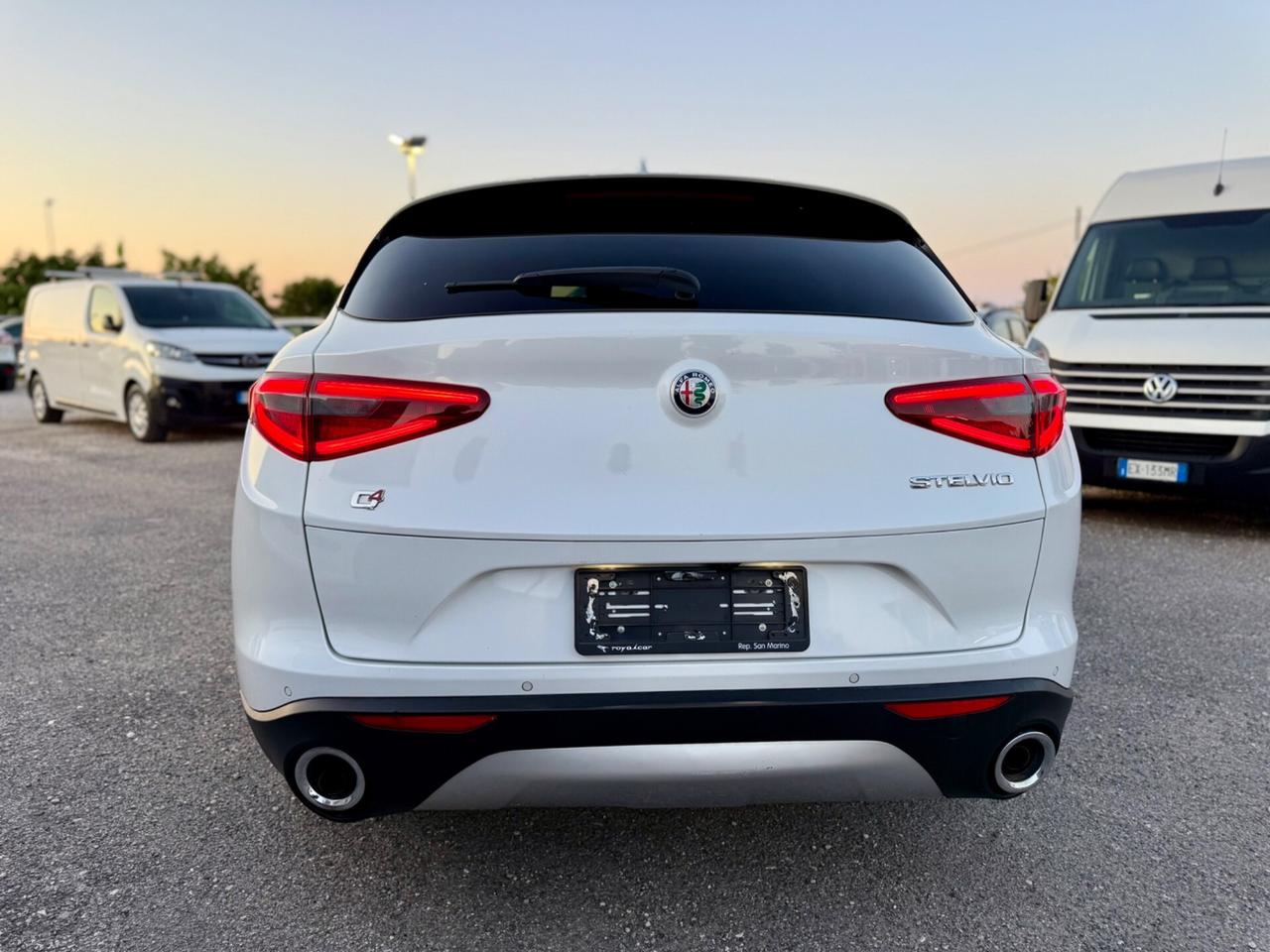 Alfa Romeo Stelvio 2.2 Turbodiesel 210 CV AT8 Q4 Executive
